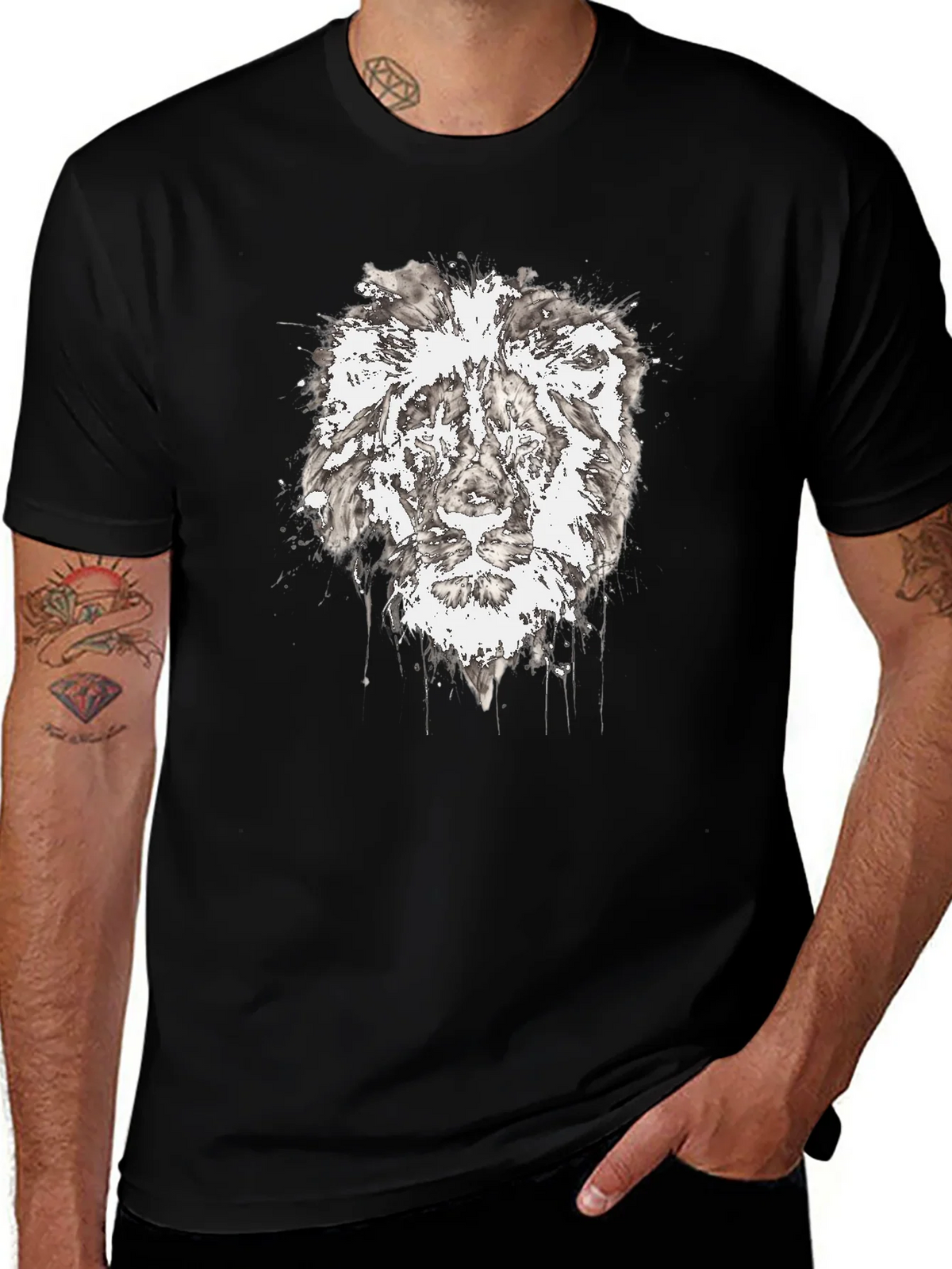 Lion Graphic Black T-Shirt - Artistic Print